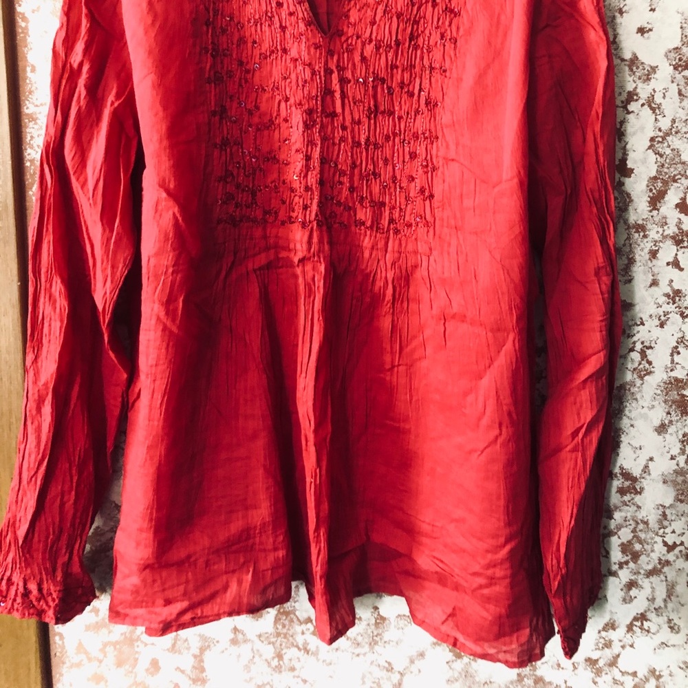 🌺 Blouse, Krinkly with sequins NWOT (never worn) - Picture 3 of 16